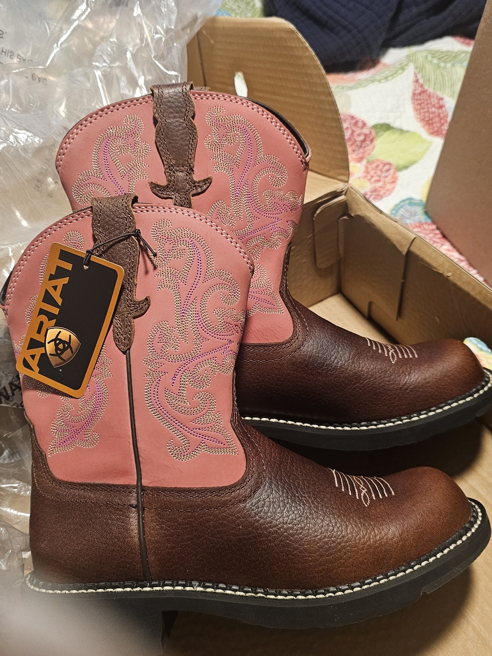 NEW  PINK AND Brown Ariat FATBABY Boots Western Work Boots